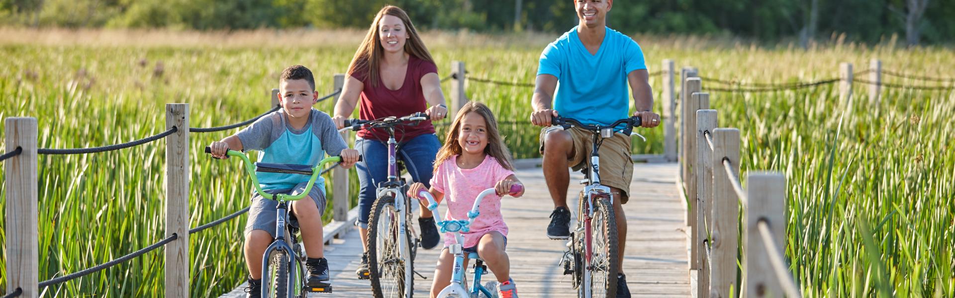 Home Page Banner Family bike riding